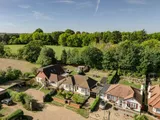 Bramble Banks, Carshalton on the Hill - preview 3